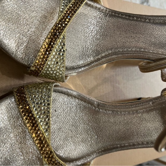 Sandals - Picture 3 of 13